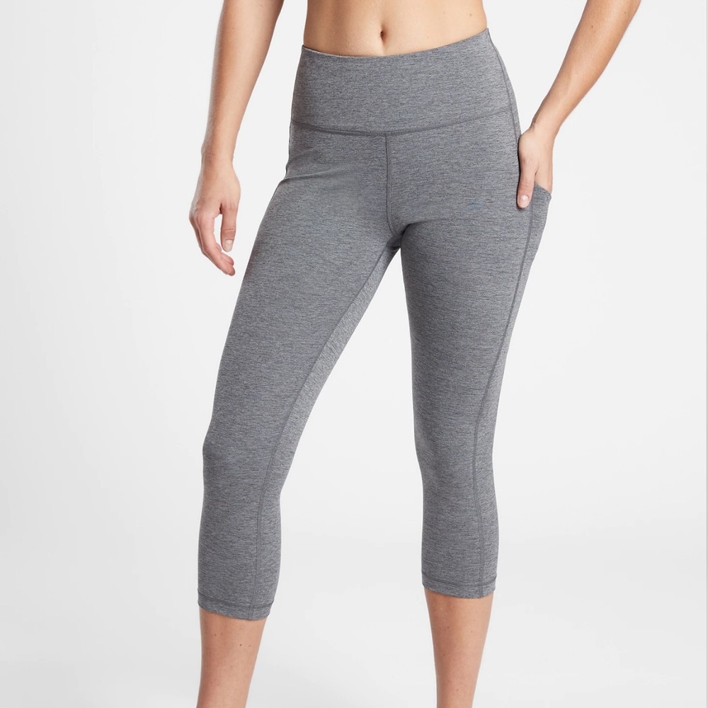 Athleta Ultimate Stash Pocket Capri - Small